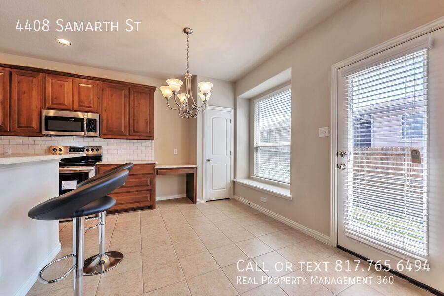Townhouse for rent at 4408 Samarth St, Irving, TX 75061