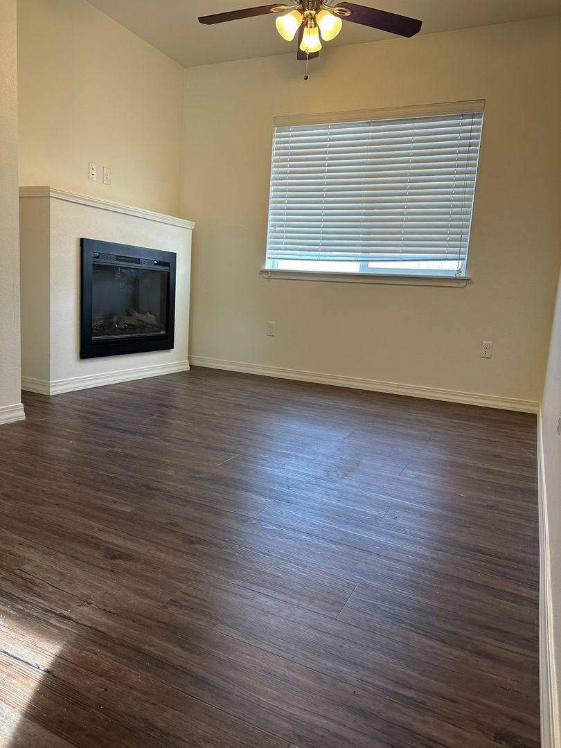 Apartment for rent at 6006 SE 53rd Ave, Portland, OR 97206