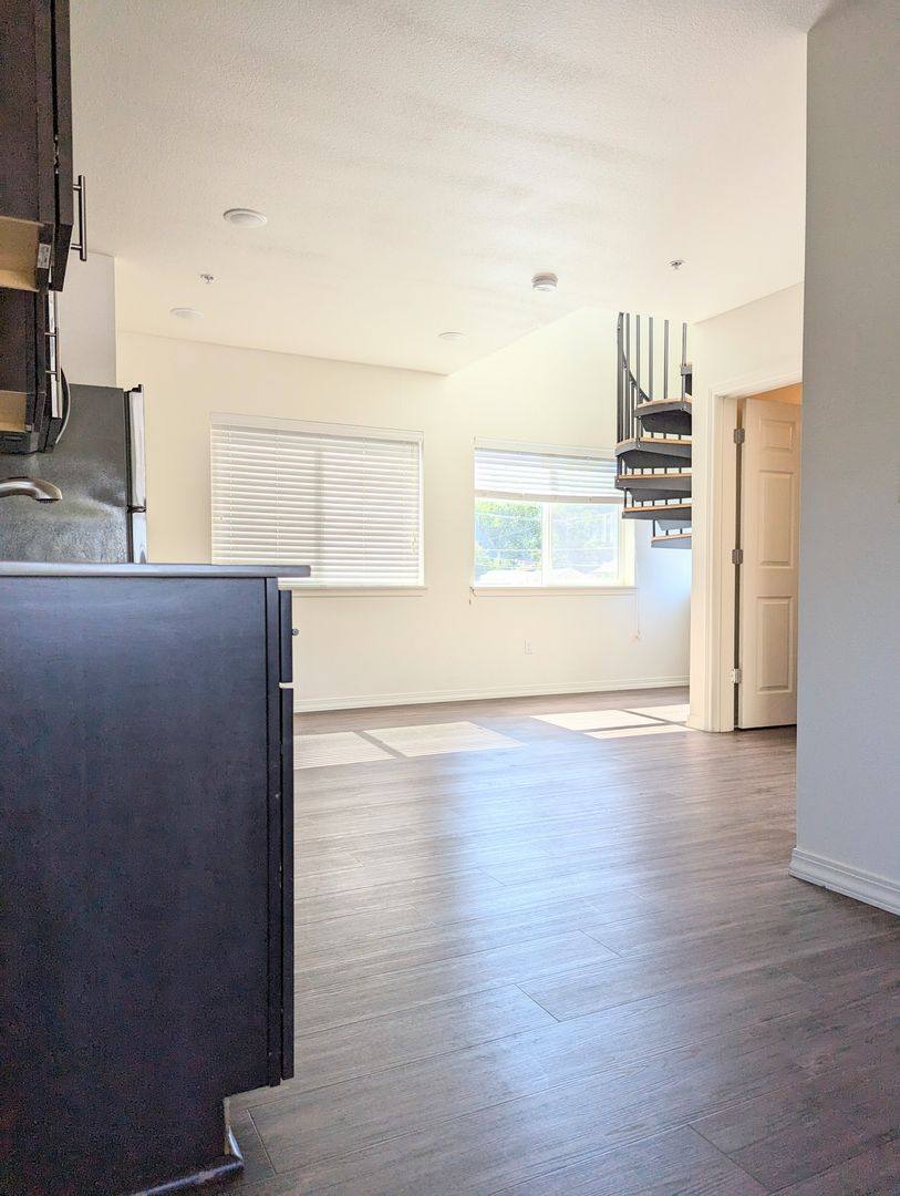 Apartment for rent at 6006 SE 53rd Ave, Portland, OR 97206