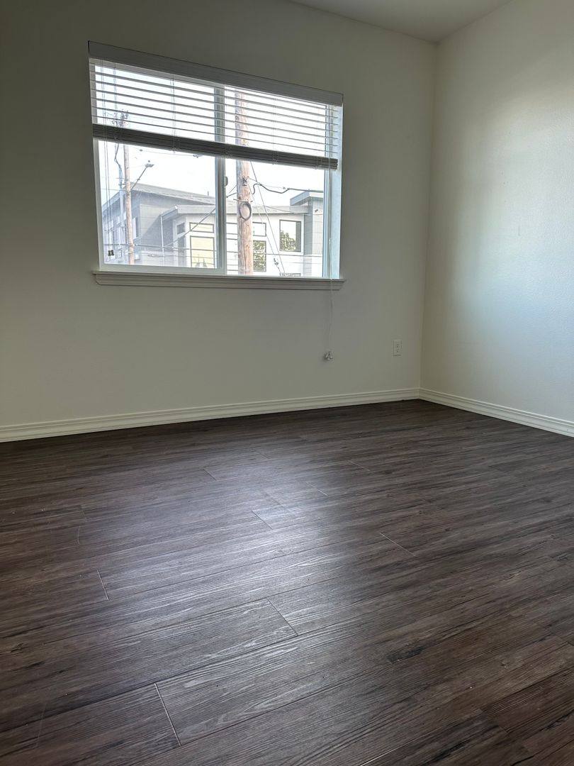 Apartment for rent at 6006 SE 53rd Ave, Portland, OR 97206