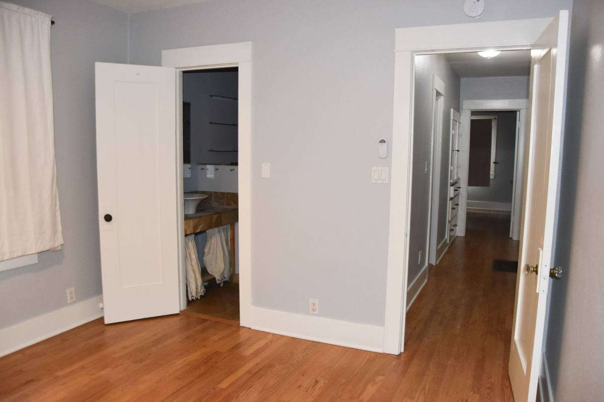 Apartment for rent at 166 N Cambridge, Orange, CA 92866