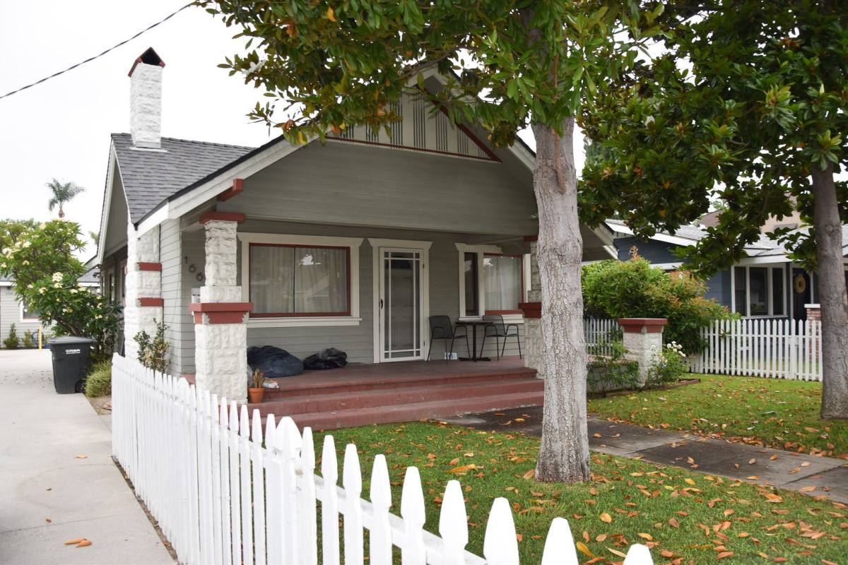 Apartment for rent at 166 N Cambridge, Orange, CA 92866
