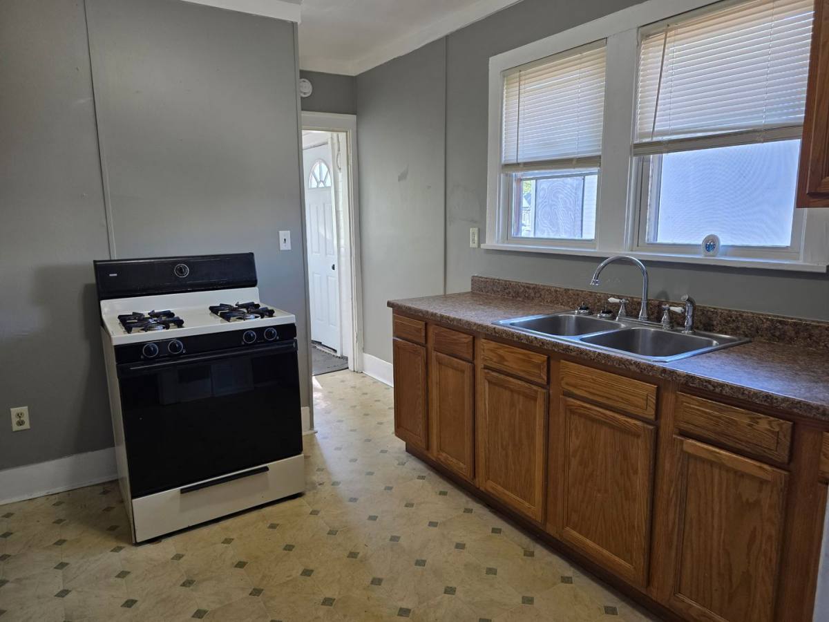 House for rent at 1308 Princeton Blvd, Elkhart, IN 46516