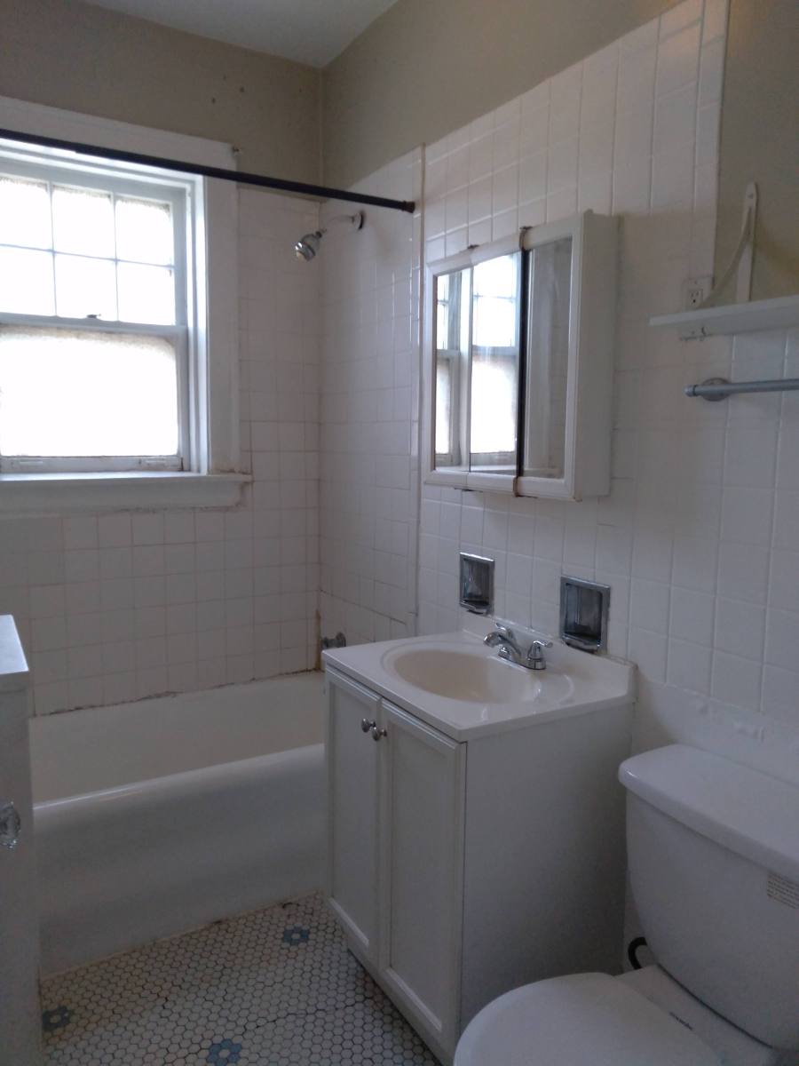 Apartment for rent at 801 Case St #1, Evanston, IL 60202