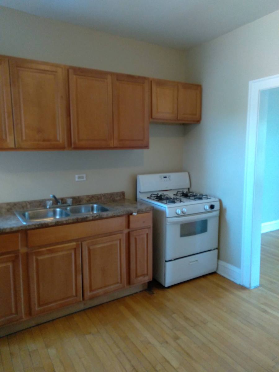 Apartment for rent at 801 Case St #1, Evanston, IL 60202