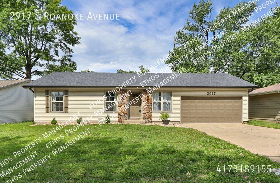 House for rent at 2917 S Roanoke Ave, Springfield, MO 65807