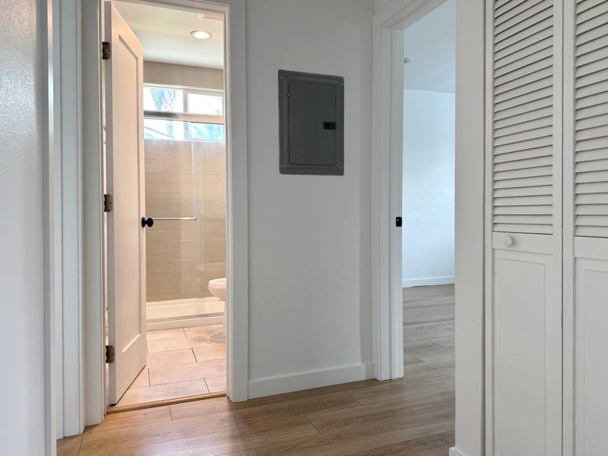 Apartment for rent at 1538 W 30th St, Los Angeles, CA 90007