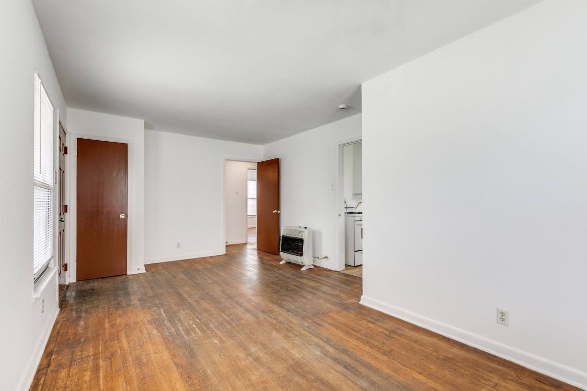 House for rent at 142 Helena St, San Antonio, TX 78204