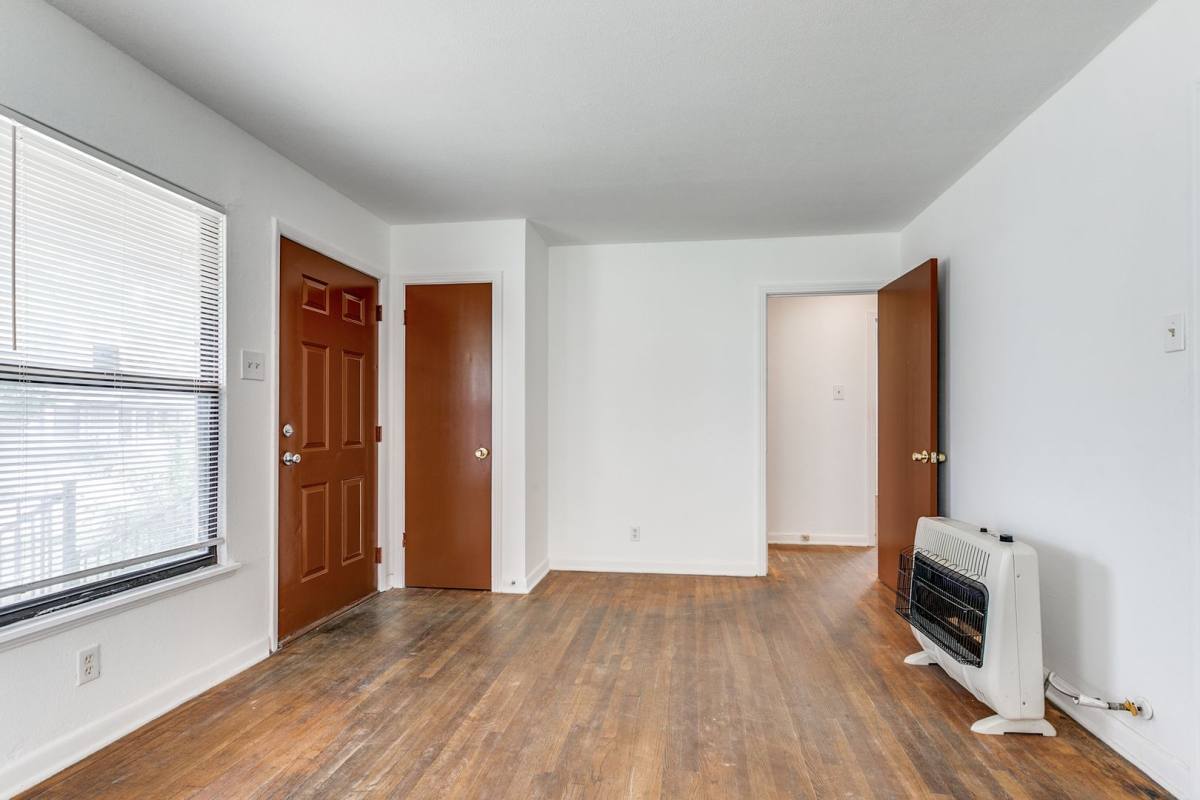 House for rent at 142 Helena St, San Antonio, TX 78204
