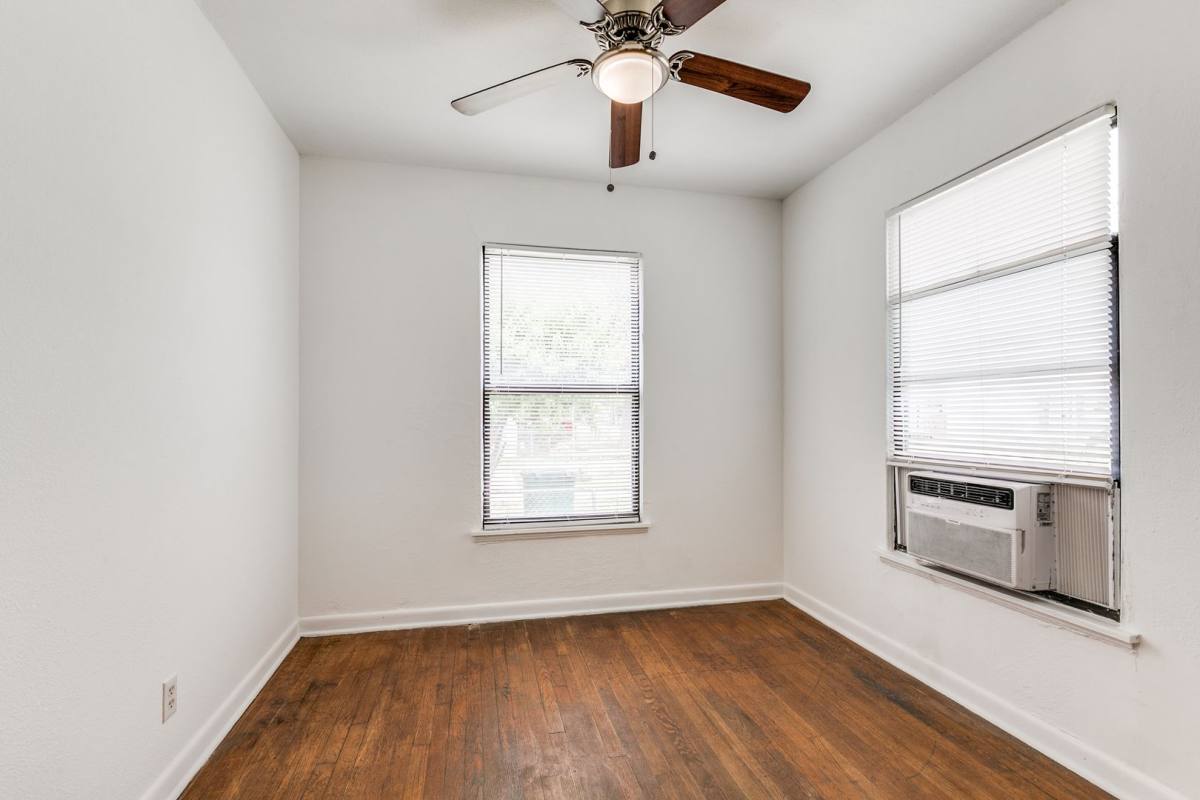 House for rent at 142 Helena St, San Antonio, TX 78204
