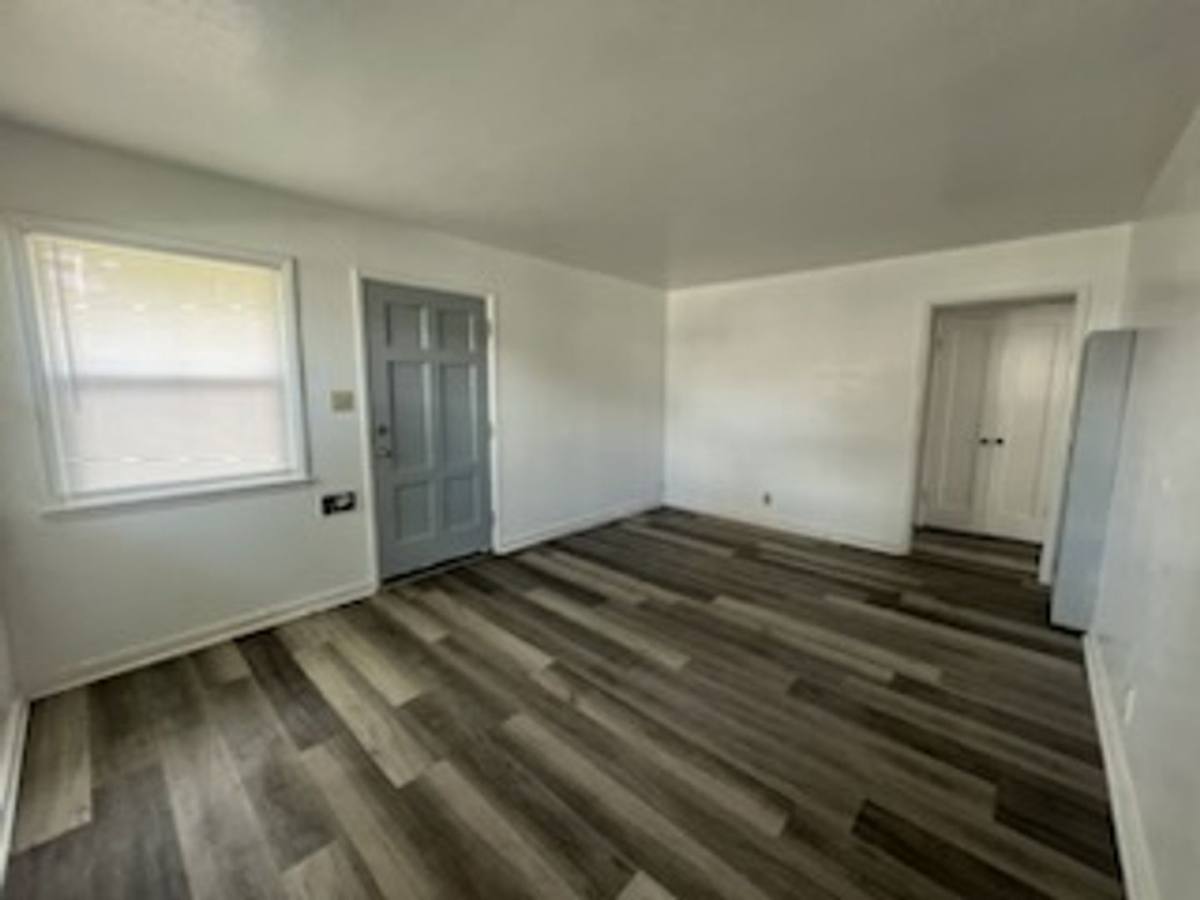 Apartment for rent at 2132-2136 E Peralta Way, Fresno, CA 93703