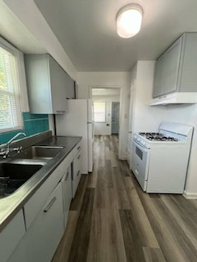Apartment for rent at 2132-2136 E Peralta Way, Fresno, CA 93703