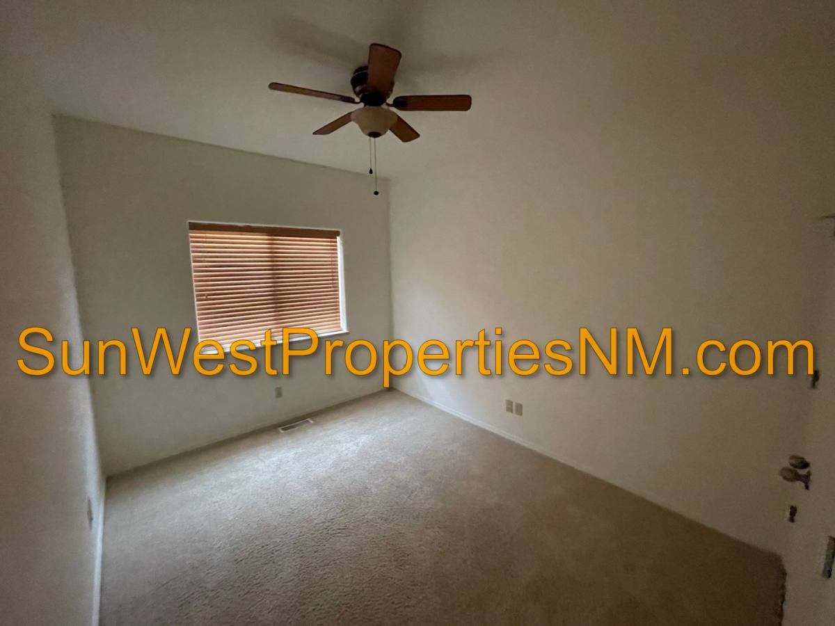 Townhouse for rent at 553 E Zia St, Aztec, NM 87410