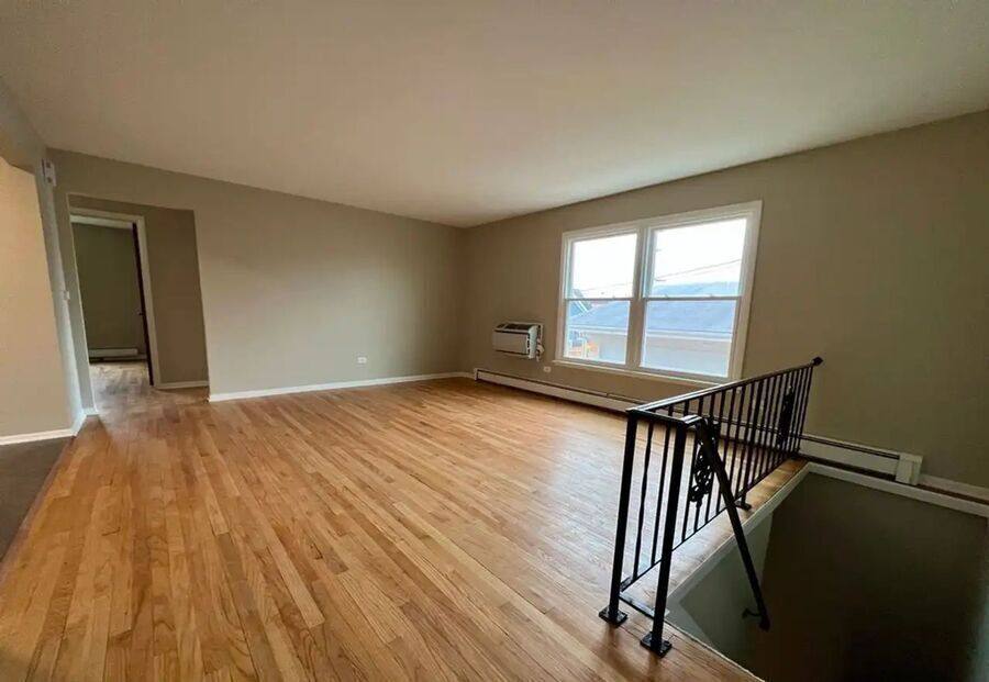 Apartment for rent at 162 Walton St #TH, Barrington, IL 60010