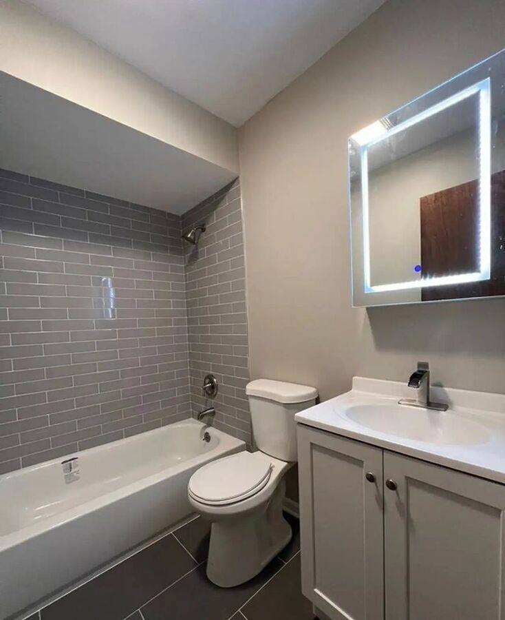 Apartment for rent at 162 Walton St #TH, Barrington, IL 60010