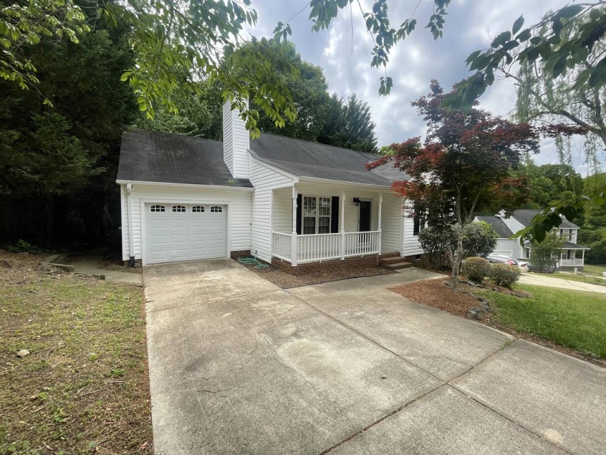 House for rent at 221 Alberbury Commons Court, Wake Forest, NC 27587