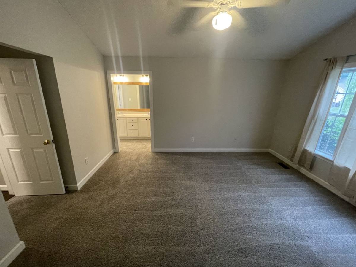 House for rent at 221 Alberbury Commons Court, Wake Forest, NC 27587