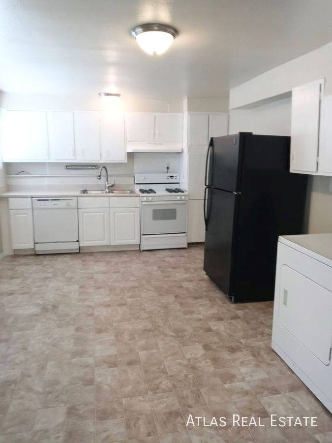 Apartment for rent at 2602 E Dale #1, Colorado Springs, CO 80909
