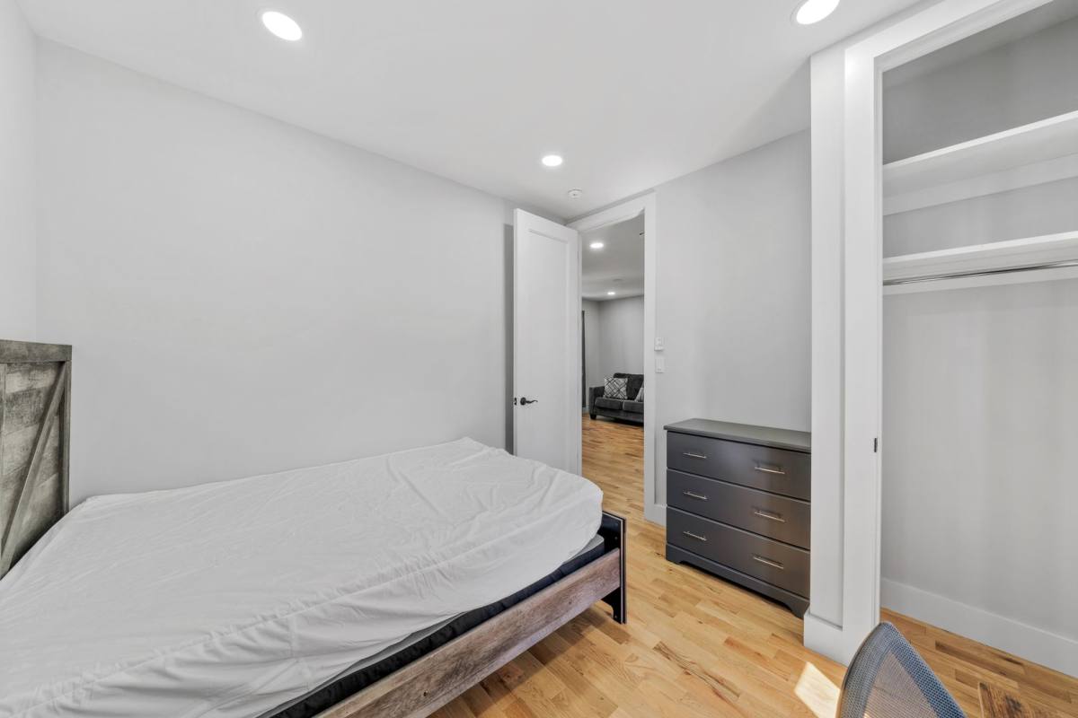 Apartment for rent at 558 E 191st St, Bronx, NY 10458