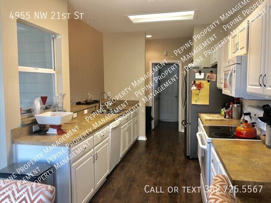 House for rent at 4955 NW 21st St, Gainesville, FL 32605