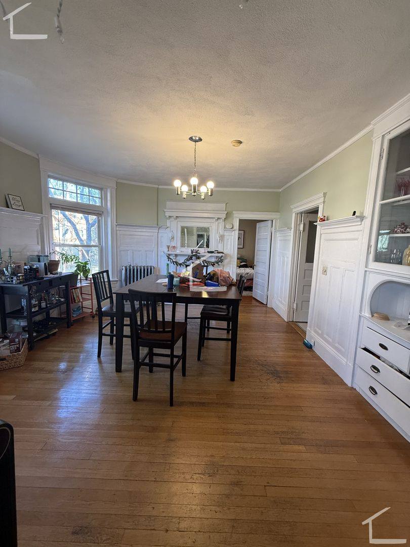 Apartment for rent at 1879 Beacon St #2, Brookline, MA 02445