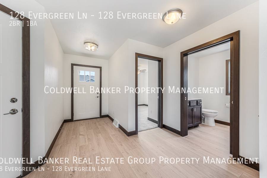 128 Evergreen Lane, Chilton, WI 53014 - Apartment for Rent - Image 3