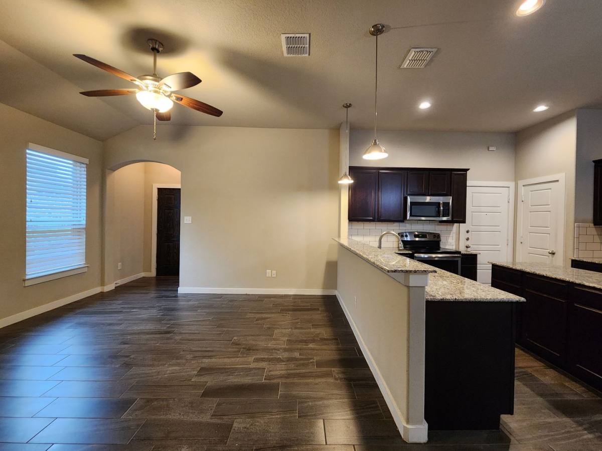 House for rent at 506 Creekside Forest, New Braunfels, TX 78130