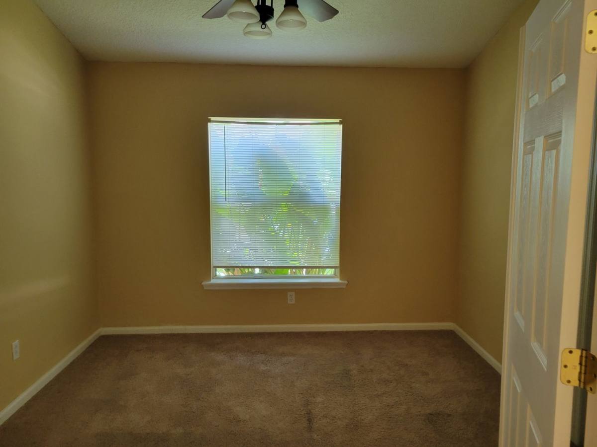 House for rent at 7621 Crosstree Lane, Jacksonville, FL 32256