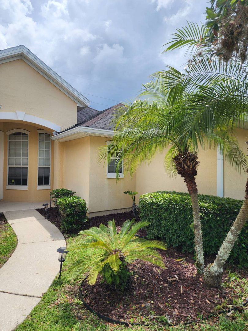 House for rent at 7621 Crosstree Lane, Jacksonville, FL 32256