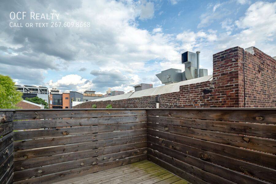 Apartment for rent at 927 N 2nd St #3, Philadelphia, PA 19123