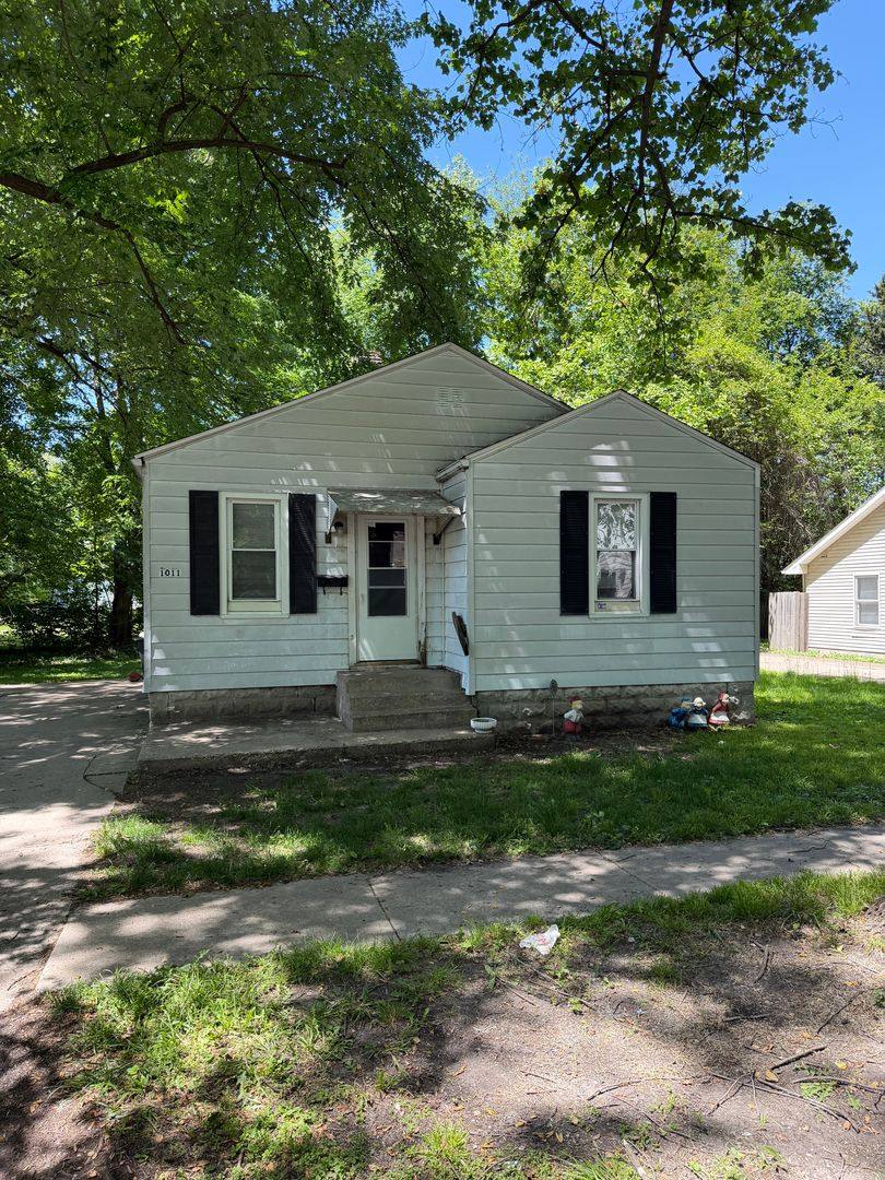 House for rent at 1011 N 12th, Springfield, IL 62702
