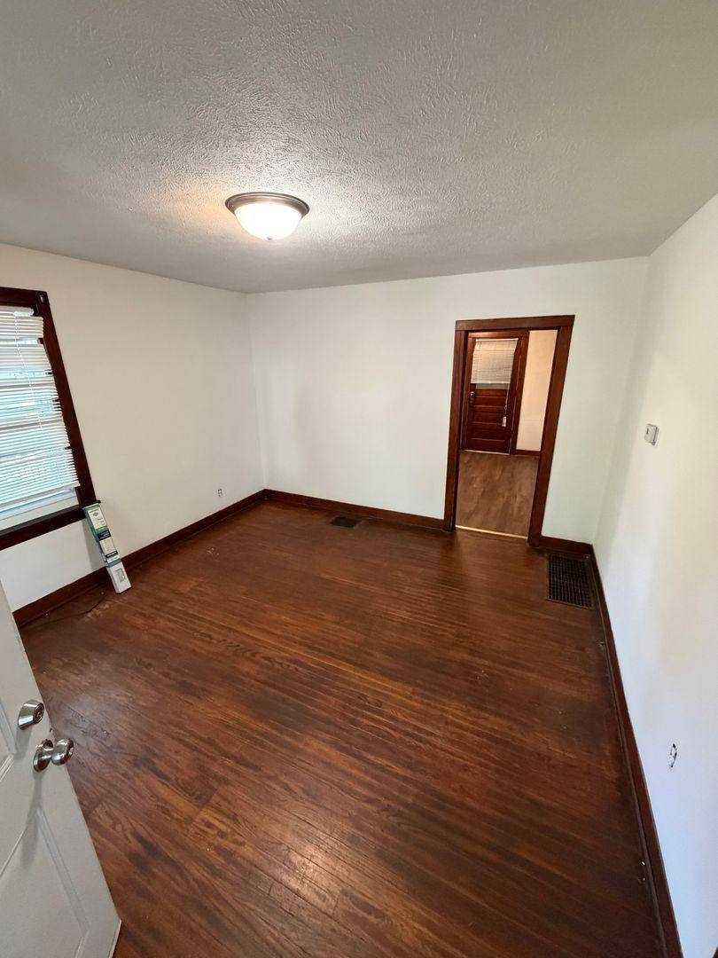 House for rent at 1011 N 12th, Springfield, IL 62702