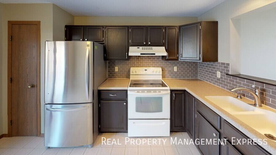 House for rent at 4712 Blazewood Dr, Sioux Falls, SD 57110