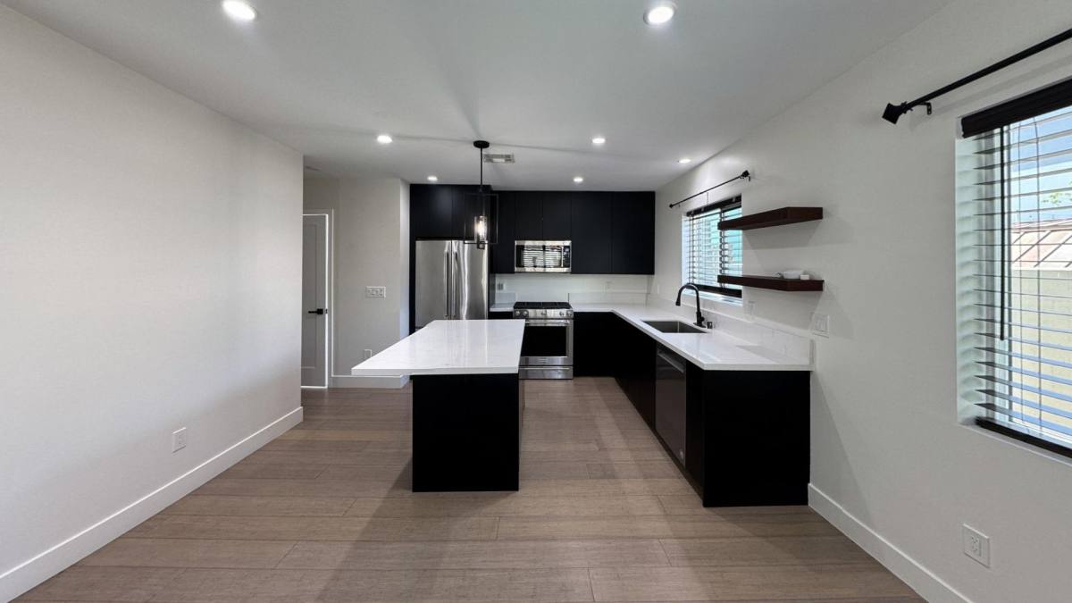 Townhouse for rent at 1208 N Alexandria Ave, Los Angeles, CA 90029