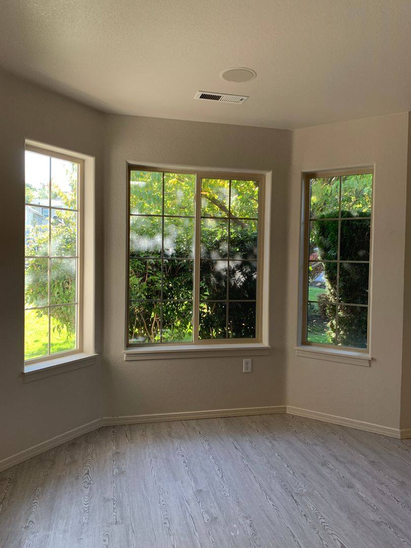 House for rent at 925 Hanks St #HARBOR Isles, Klamath Falls, OR 97601