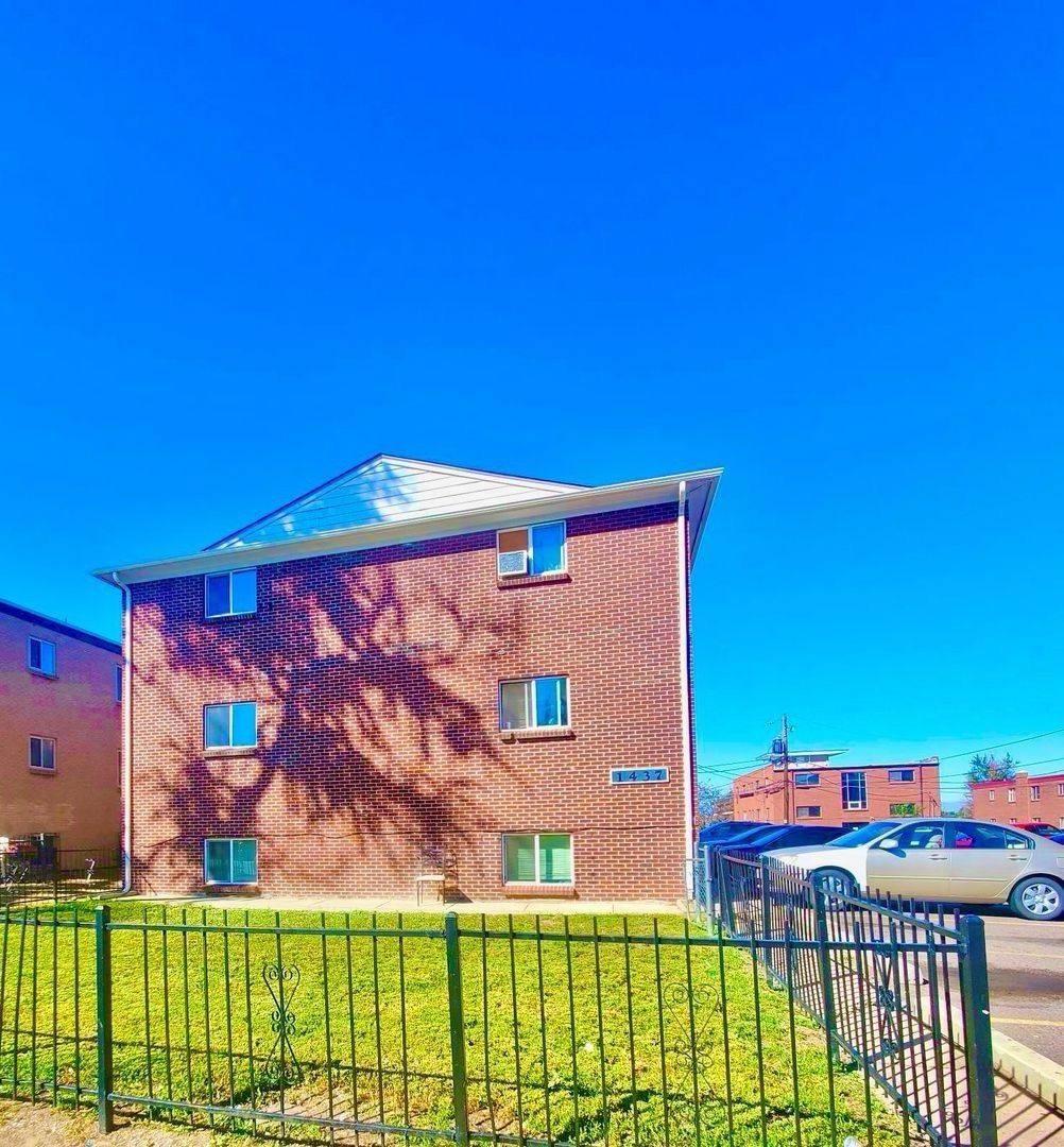 Apartment for rent at 1437 N Moline St, Aurora, CO 80010