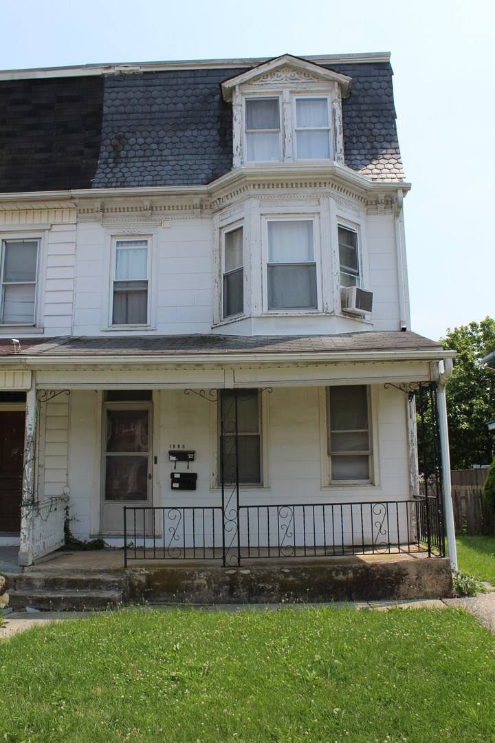 Apartment for rent at 1336 W Philadelphia St - 1st Floor, York, PA 17404