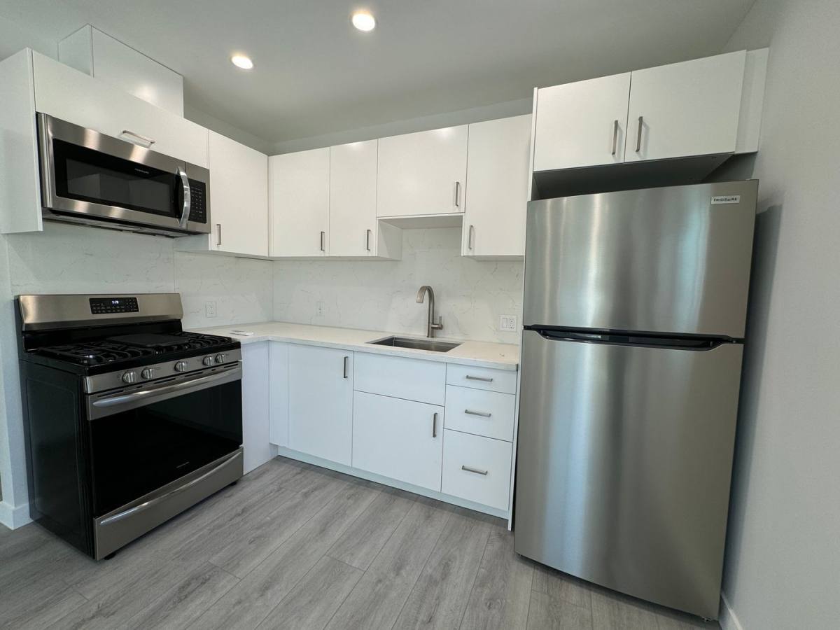 House for rent at 11517 Balboa Blvd, Granada Hills, CA 91344