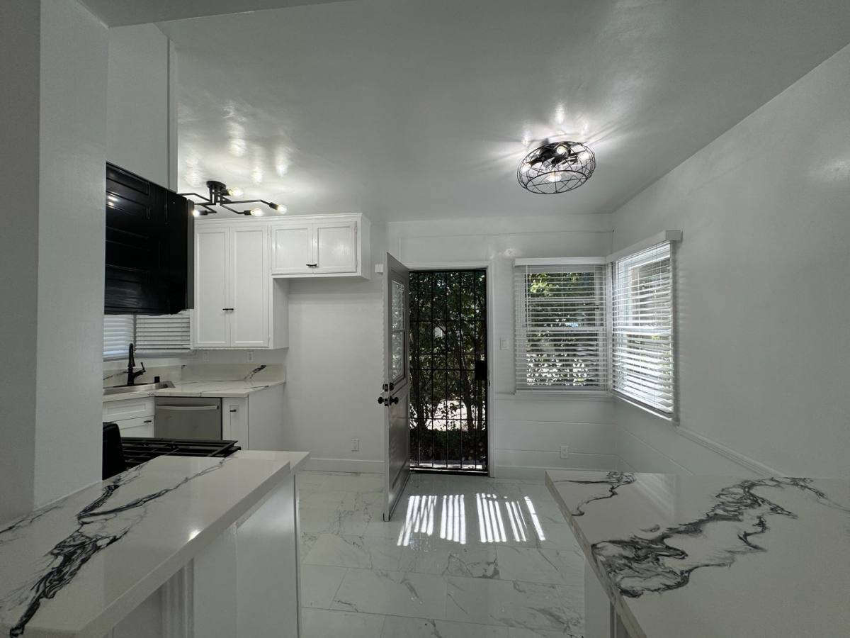 Apartment for rent at 14443-14445 Dickens St, Sherman Oaks, CA 91423