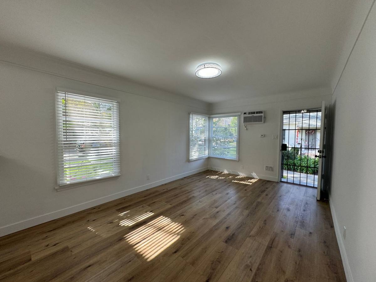Apartment for rent at 14443-14445 Dickens St, Sherman Oaks, CA 91423