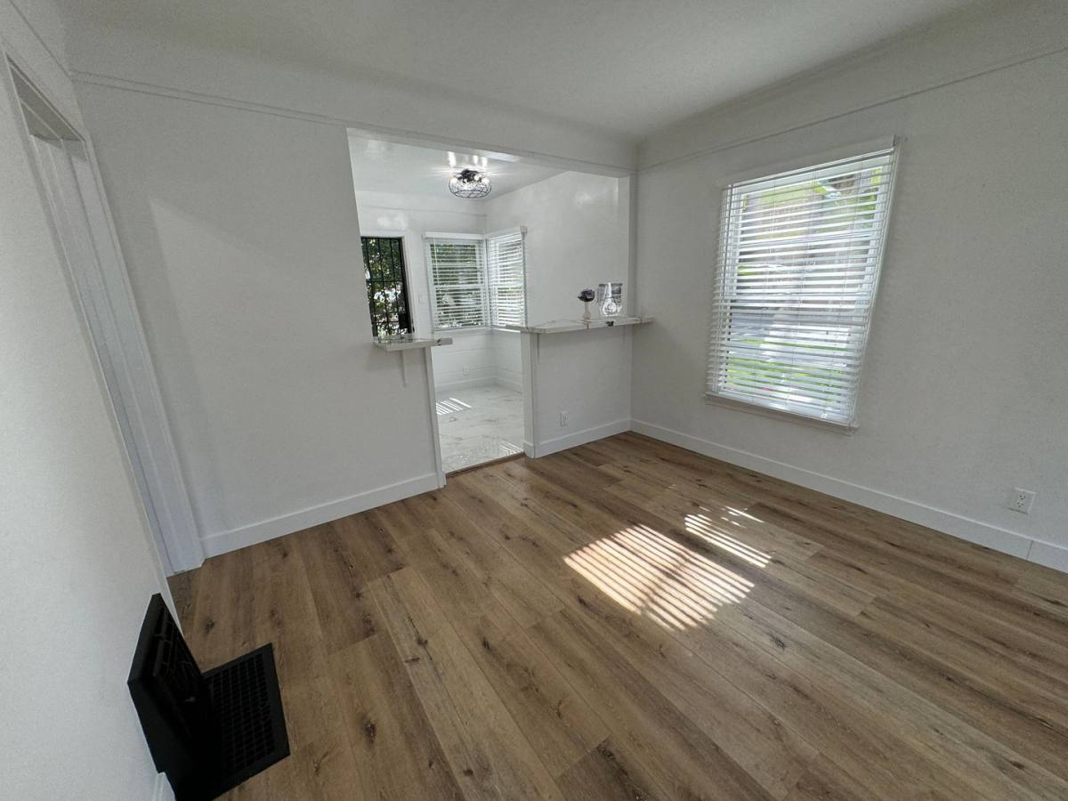 Apartment for rent at 14443-14445 Dickens St, Sherman Oaks, CA 91423