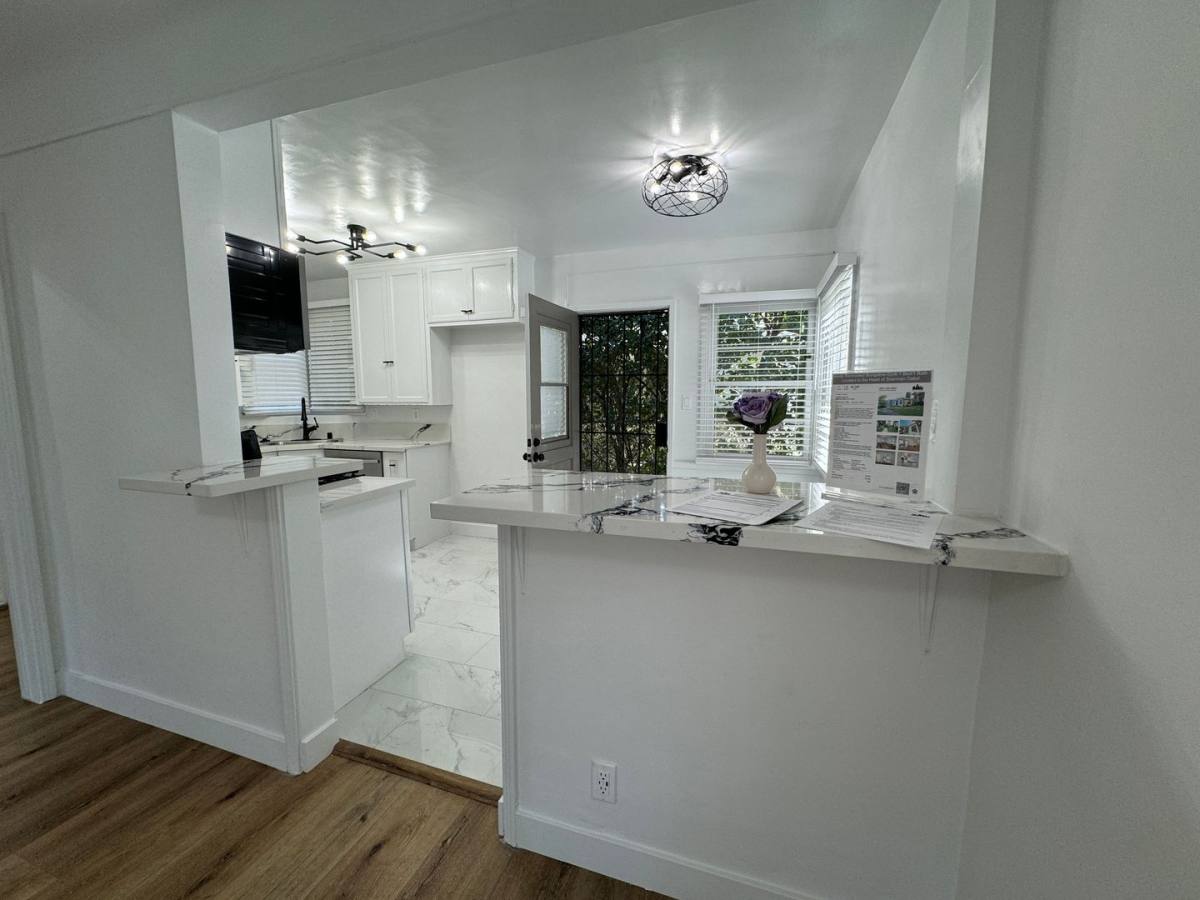 Apartment for rent at 14443-14445 Dickens St, Sherman Oaks, CA 91423