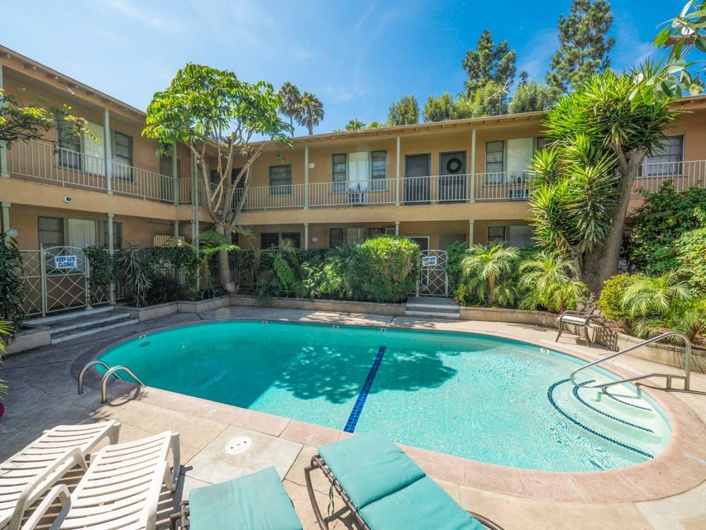 Apartment for rent at 6201 Fountain Ave, Los Angeles, CA 90028