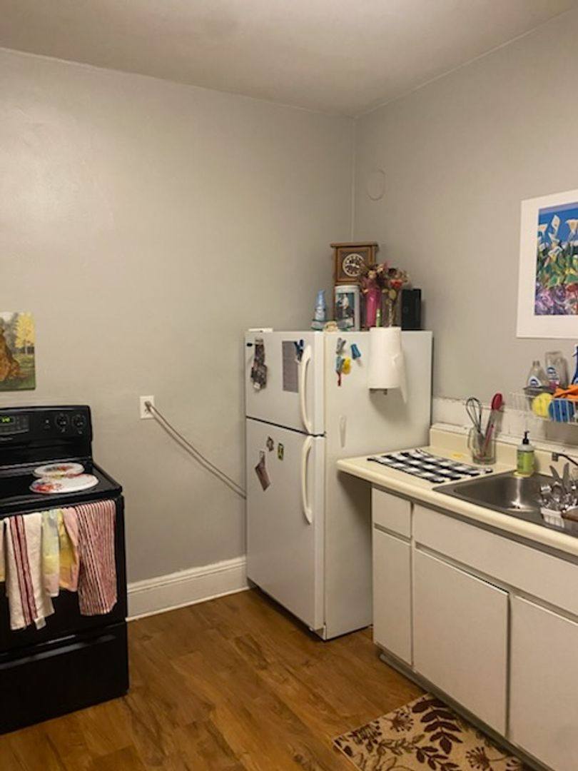 Apartment for rent at 1104 Birch St, Eau Claire, WI 54703