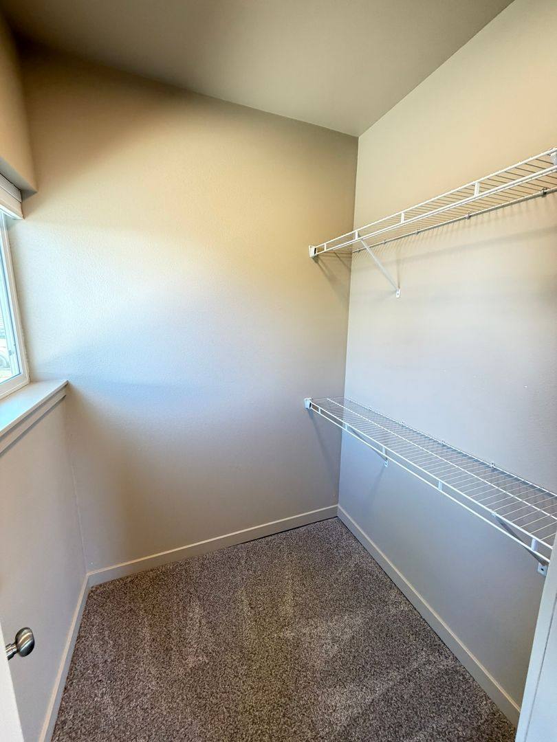 House for rent at 180 Hiatt St, Lebanon, OR 97355