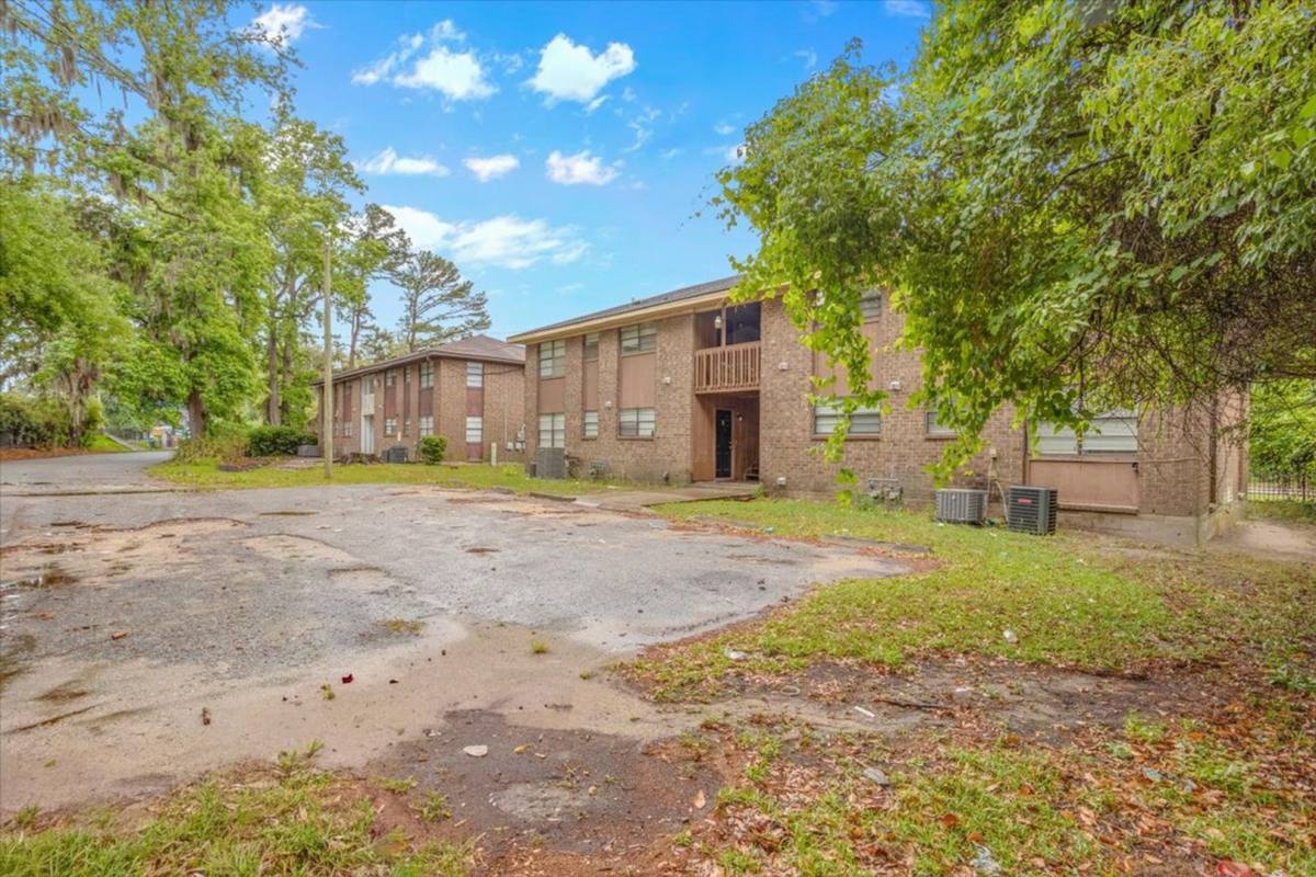 Apartment for rent at 5340 Laroche Ave, Savannah, GA 31404