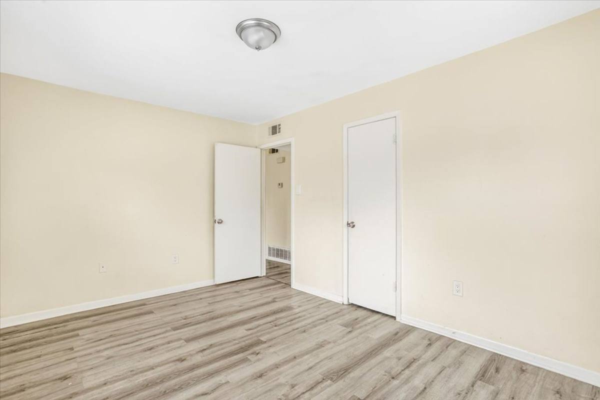 Apartment for rent at 5340 Laroche Ave, Savannah, GA 31404