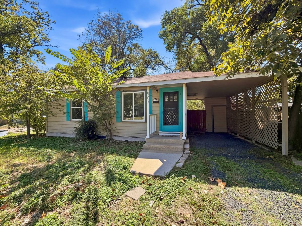House for rent at 907 E 56th St, Austin, TX 78751