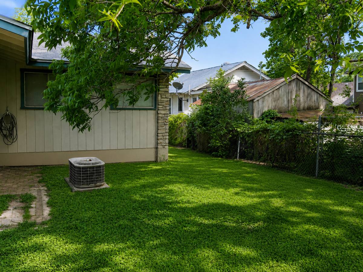 Apartment for rent at 4812 Ave H, Austin, TX 78751