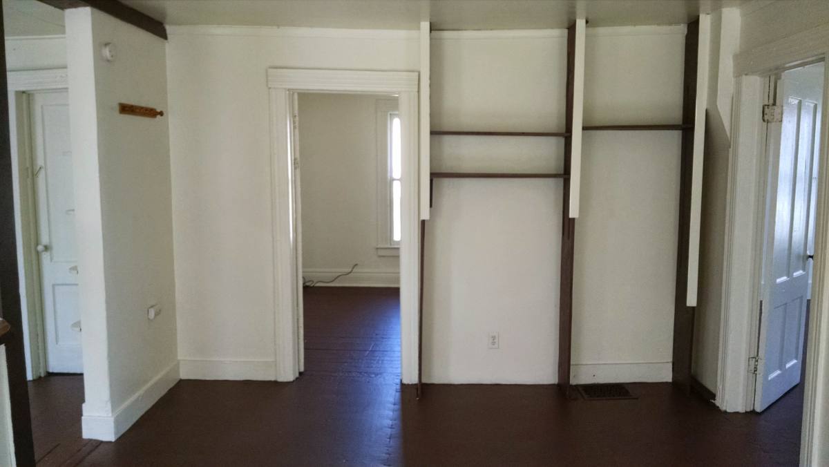 Apartment for rent at 45 Chamberlain St, Rochester, NY 14609